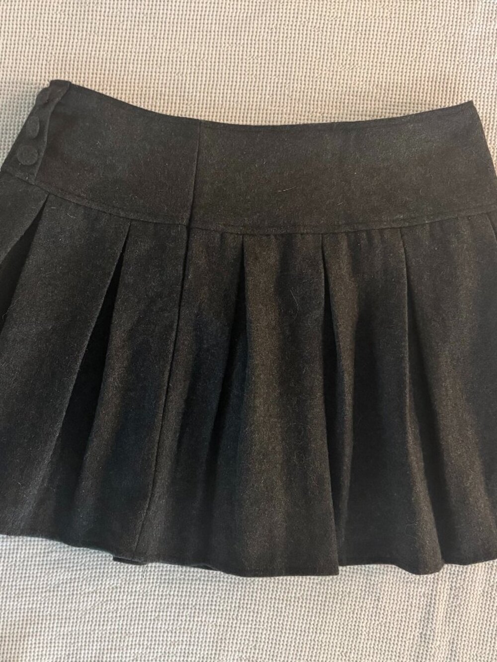 Chouyatou Solid Charcoal Grey Pleated Mini Skirt Sz L Button Tab